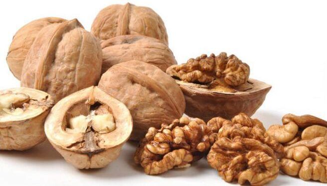 Vlašské ořechy - lidový lék na helmintiózu